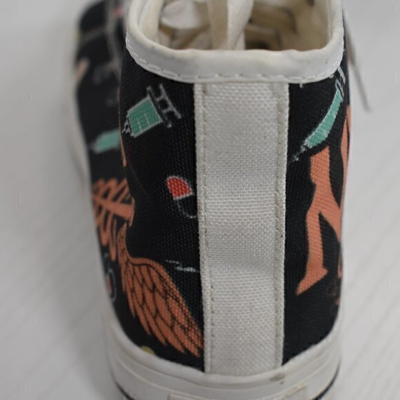 Unbranded High top shoes with Nurse print Size 6 Great Condition has a few flaws - Picture 6 of 8